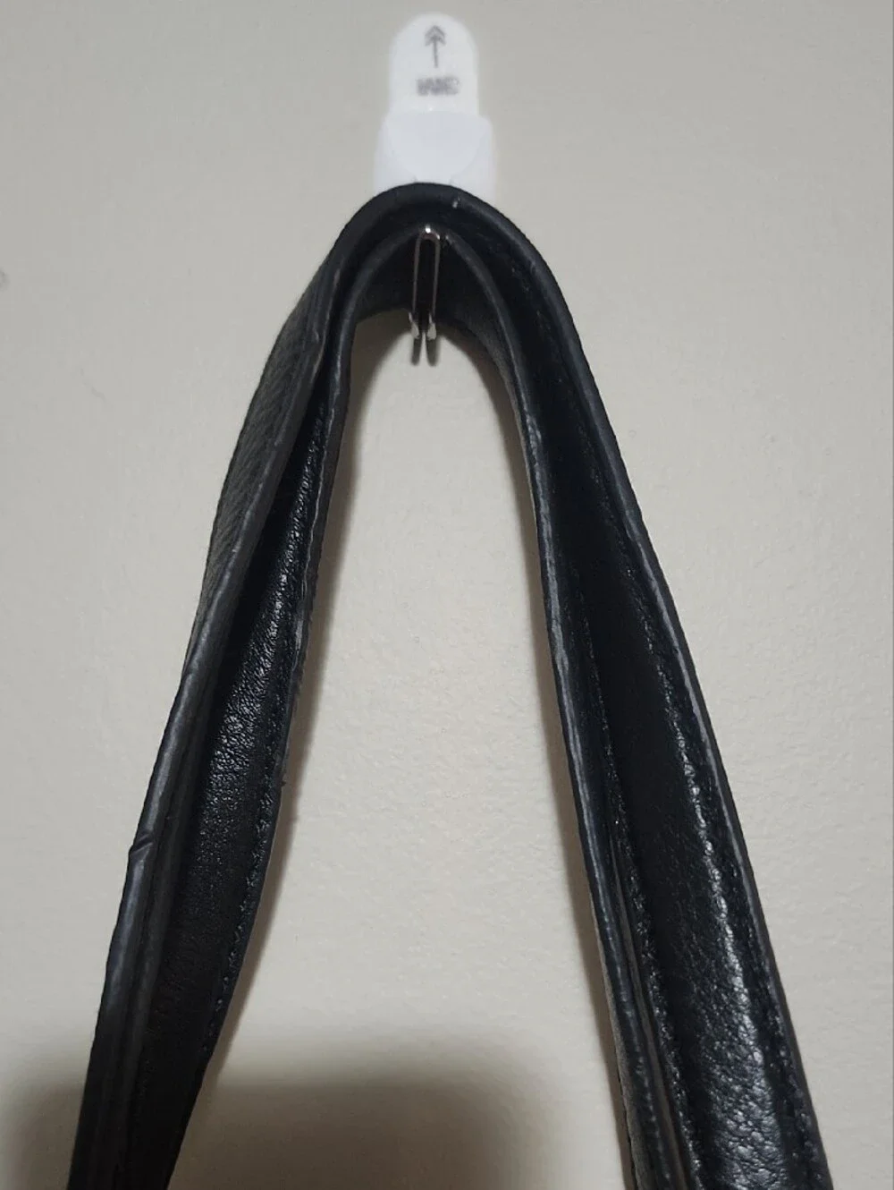 EUC Calvin Klein Black Pebbled Leather Tote Gold Chain Strap Whimsigoth Designer